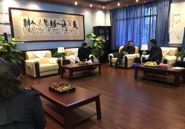 株洲市教育局年檢工作組，到我校檢查指導(dǎo)工作